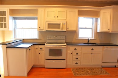 25 King St unit 1, Franklin, MA 02038 - photo 2