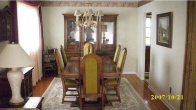 17 Colgate Dr, Cherry Hill, NJ 08034 - photo 7