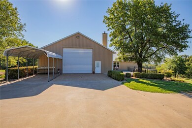 14439 N Ua Beef Farm Rd, Fayetteville, AR 72704 - photo 6