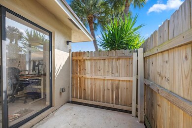 197 SE 1st Cir unit 15B, Boynton Beach, FL 33435 - photo 4