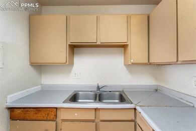 4327 Ericson Dr, Colorado Springs, CO 80906 - photo 4