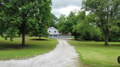 9802 E Clover Creek Dr, Claremore, OK 74017 - photo 5
