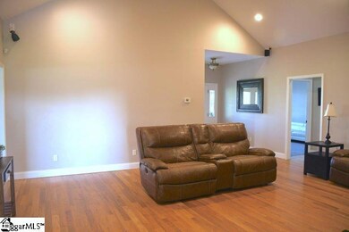 450 Meadow Rd, Inman, SC 29349 - photo 5