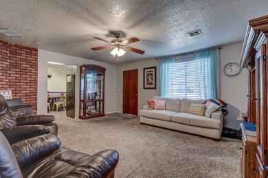 5 Living Room
