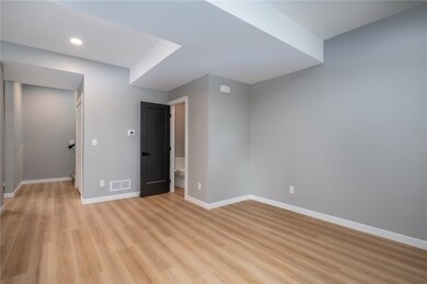 408 4th Ave SW, Cedar Rapids, IA 52404 - photo 6