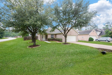 9222 E Lakeside Dr, Magnolia, TX 77354 - photo 2