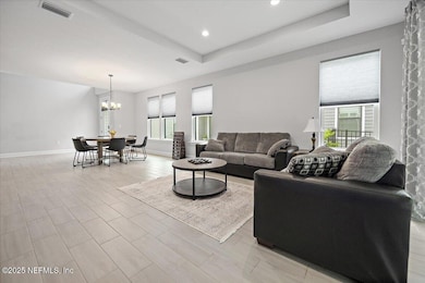 06-Living & Dining Room