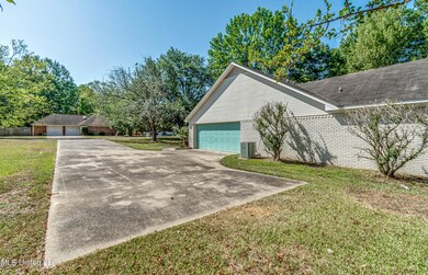 173 Cypress Dr-8