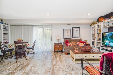 24 Hampton Green, Staten Island, NY 10312 - photo 7