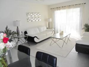 12398990_932790666770780_605470098_n