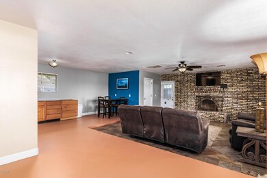 1410 S Hedge, Mesa, AZ 85210 - photo 3