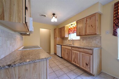 115 Black Forest Dr, Weatherford, TX 76086 - photo 7