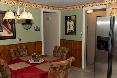 1450 Doebler Dr, North Tonawanda, NY 14120 - photo 3