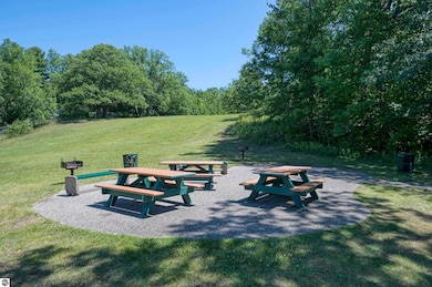 1548 Simsbury St unit 10, Traverse City, MI 49686 - photo 6