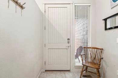 11130 Village Loop, Redmond, OR 97756 - photo 3