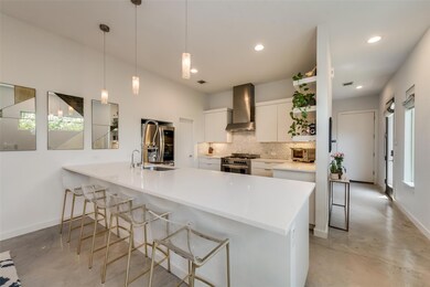 2203 Chunk Ct, Dallas, TX 75206 - photo 5