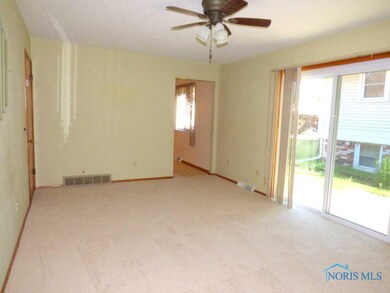 2240 104th St, Toledo, OH 43611 - photo 4