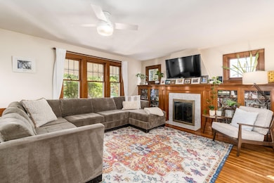 007_735 S Cassingham Rd - 030