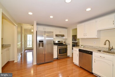 315 Avondale Dr, Sterling, VA 20164 - photo 6