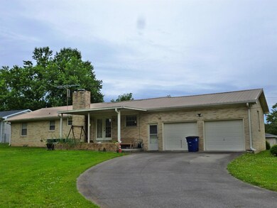 301 Stardust Dr, Shelbyville, TN 37160 - photo 5