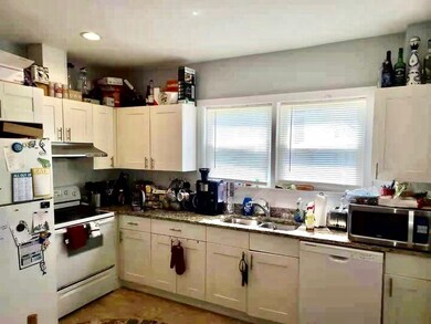 22 Trafford St, Quincy, MA 02169 - photo 2