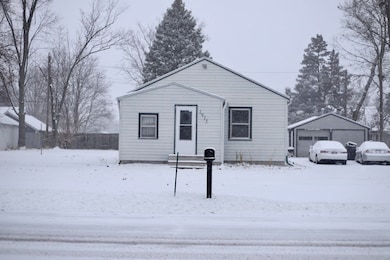 1935 Shirland Ave, Beloit, WI 53511 - photo 2