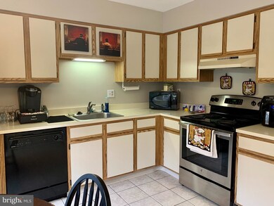 628 Foxton Ct, West Deptford, NJ 08051 - photo 6