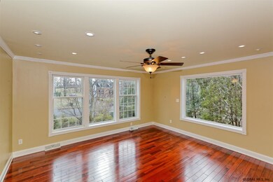 8 Momrow Ct, Menands, NY 12204 - photo 5