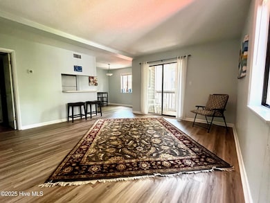 06- Living Room