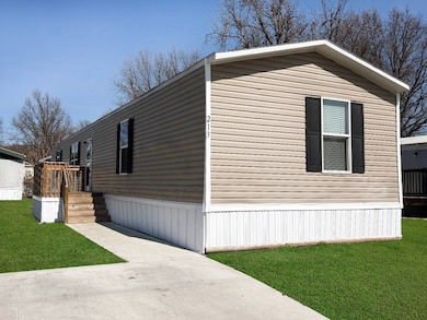 2500 Farm Bureau Rd unit Lot 213, Manhattan, KS 66502 - photo 5