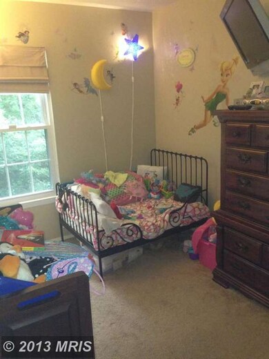 12049 Crimson Ln, Silver Spring, MD 20904 - photo 6