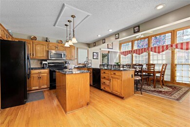 Huge kitchen!