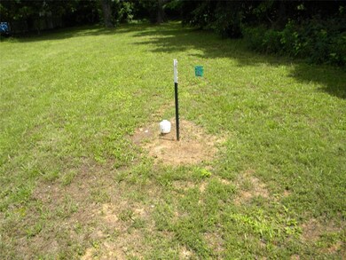 701 W Hanna St, Denison, TX 75020 - photo 4