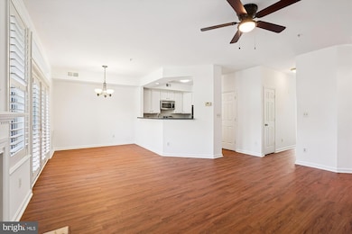 1314 Garden Wall Cir unit C, Reston, VA 20194 - photo 4