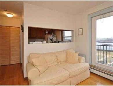 480 Commercial St unit 4A, Boston, MA 02109 - photo 5