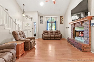 488 E 143rd St, Glenpool, OK 74033 - photo 4