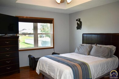 3316 SW 46th St, Topeka, KS 66610 - photo 7