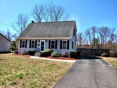 40 Mechanic St, Palmer, MA 01069 - photo 2