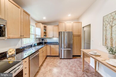 2618 Stirrup Ln, Alexandria, VA 22308 - photo 5