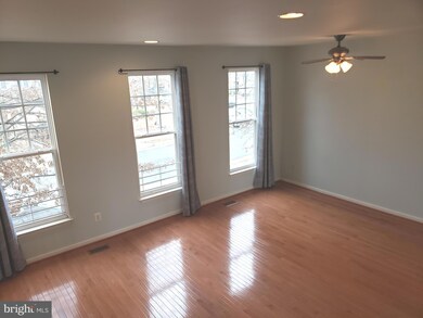 9155 Cascade Falls Dr, Bristow, VA 20136 - photo 5