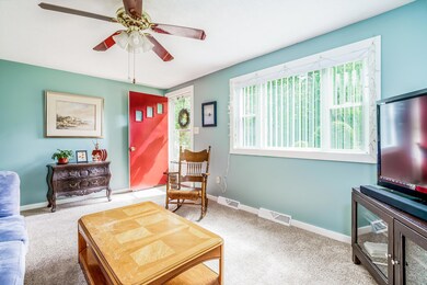 27 Ransom St, Carver, MA 02330 - photo 4