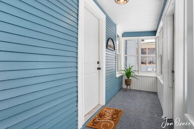 2-web-or-mls-21-e-16th-st