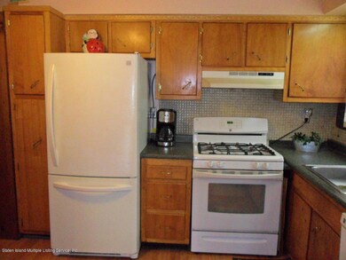 31 Xenia St, Staten Island, NY 10305 - photo 6