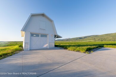 4 Outbuilding Front