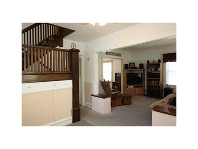 Entryway. Area is large enough for a small in-home