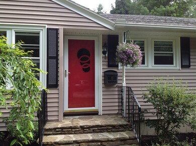 11 Marlen Rd, Holden, MA 01520 - photo 2