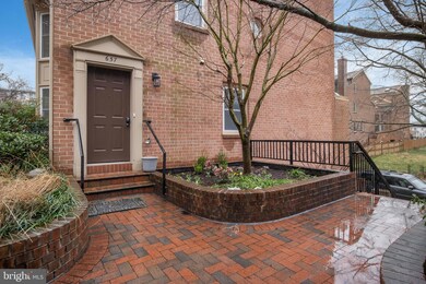 657 N Tazewell St, Arlington, VA 22203 - photo 3