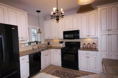 2669 Terrwood Dr W, Macungie, PA 18062 - photo 3