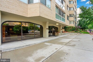 Jefferson House unit 514, Washington, DC 20037 - photo 6