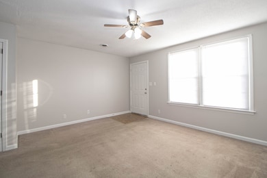 814 Golfview Place #B, Clarksville, TN 37043 - photo 4